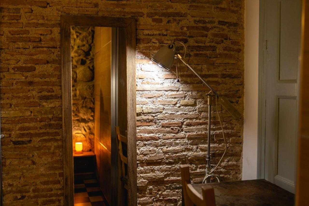 Bravissimo Les Rajoles, Unique 3-Bedroom Apartment Girona Esterno foto